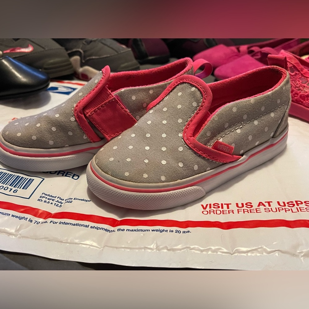 Girls, grey, white and pink, size 7.5 VANS.  GUC